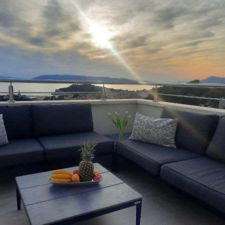 Apartment Anny De Luxe With Sea View มาคาร์สกา ภายนอก รูปภาพ