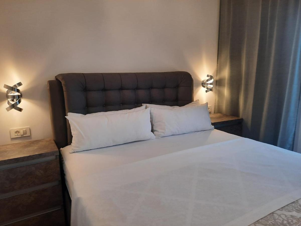 Apartment Anny De Luxe With Sea View มาคาร์สกา ภายนอก รูปภาพ