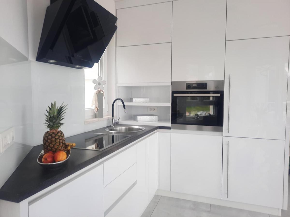 Apartment Anny De Luxe With Sea View มาคาร์สกา ภายนอก รูปภาพ